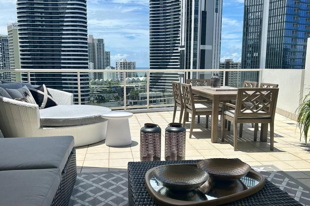 Private Sky Terrace Classic Penthouse 2 Car Parks Daire Gold Coast Dış mekan fotoğraf